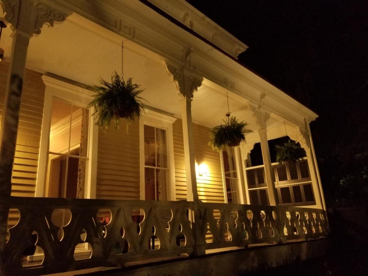 Thomas Weihs Haus Bed & Breakfast Savannah Eksteriør bilde
