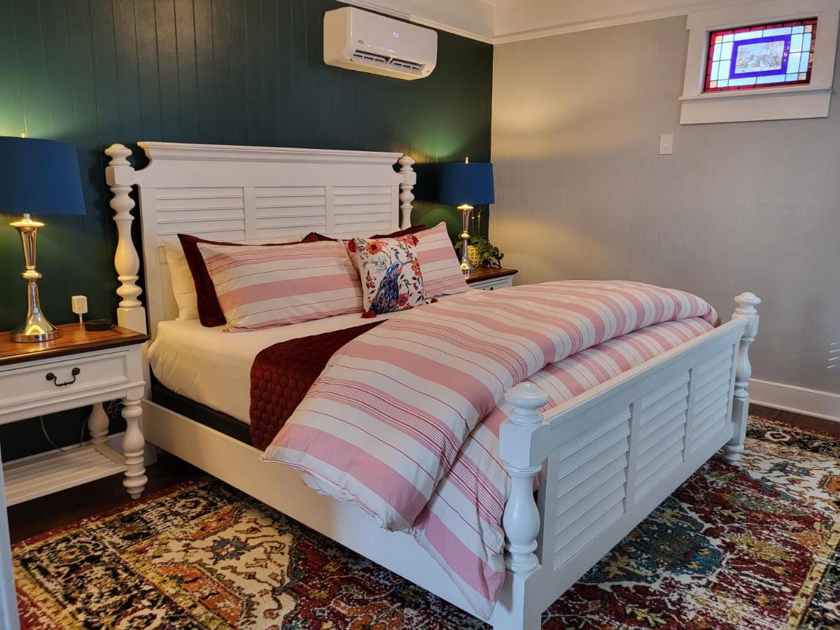 Thomas Weihs Haus Bed & Breakfast Savannah Eksteriør bilde